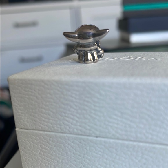 Pandora Grogu/Baby Yoda Silver Charm - Picture 2 of 2